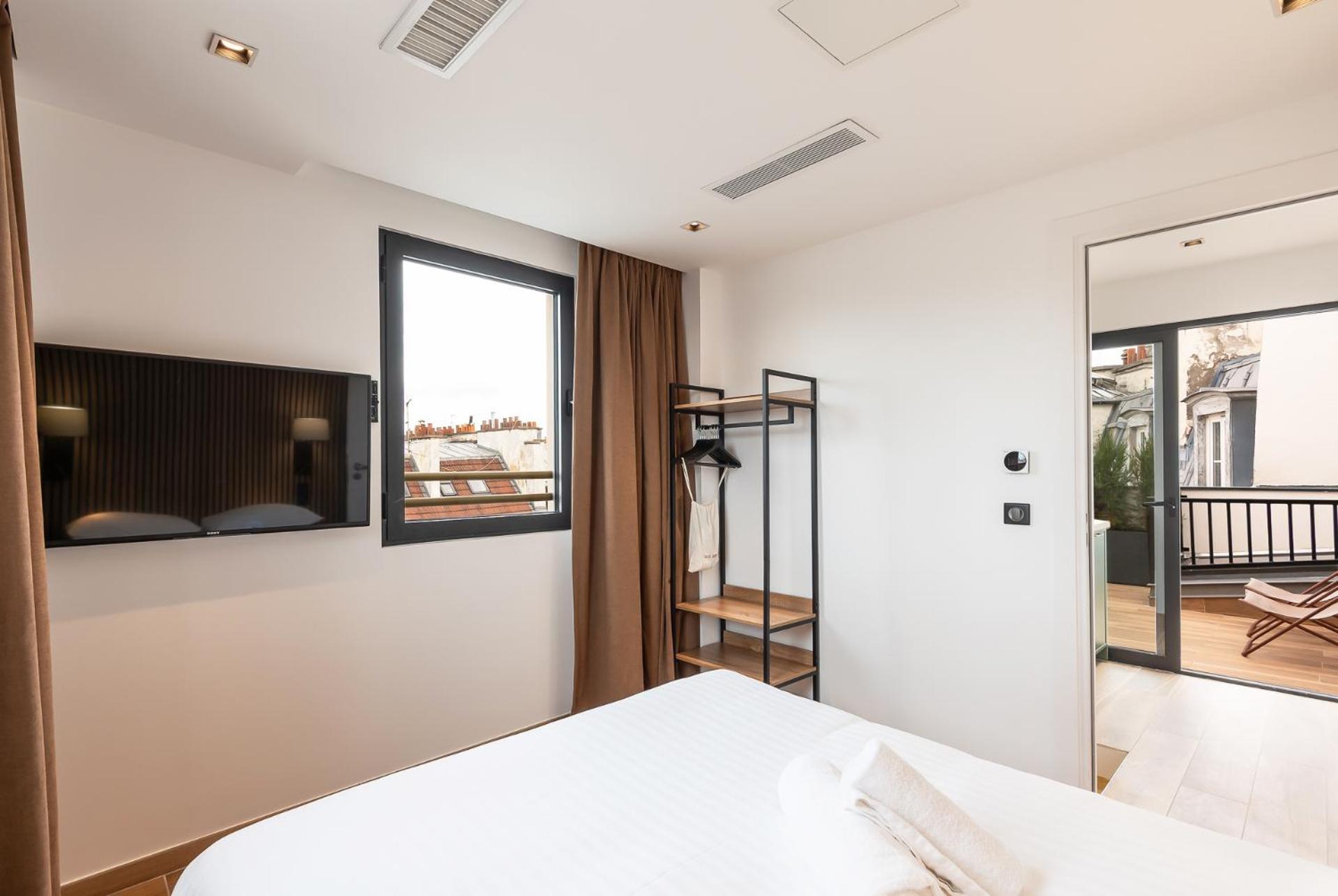Les Suites Hcr Paris Exterior foto